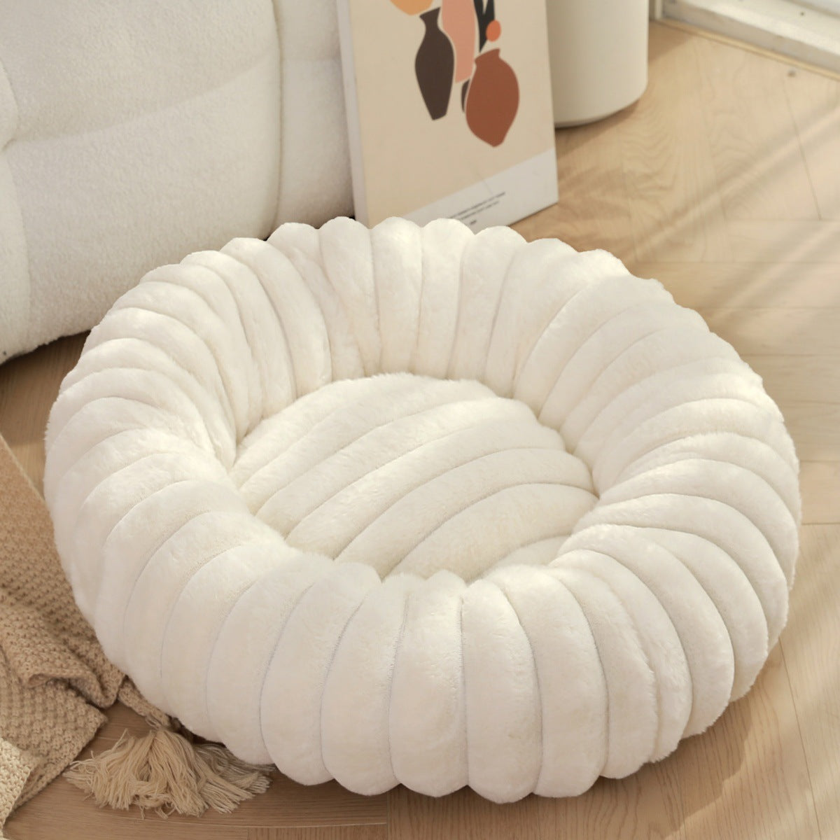 Plush Round Pet Nest Warm Winter Sleeping Bed